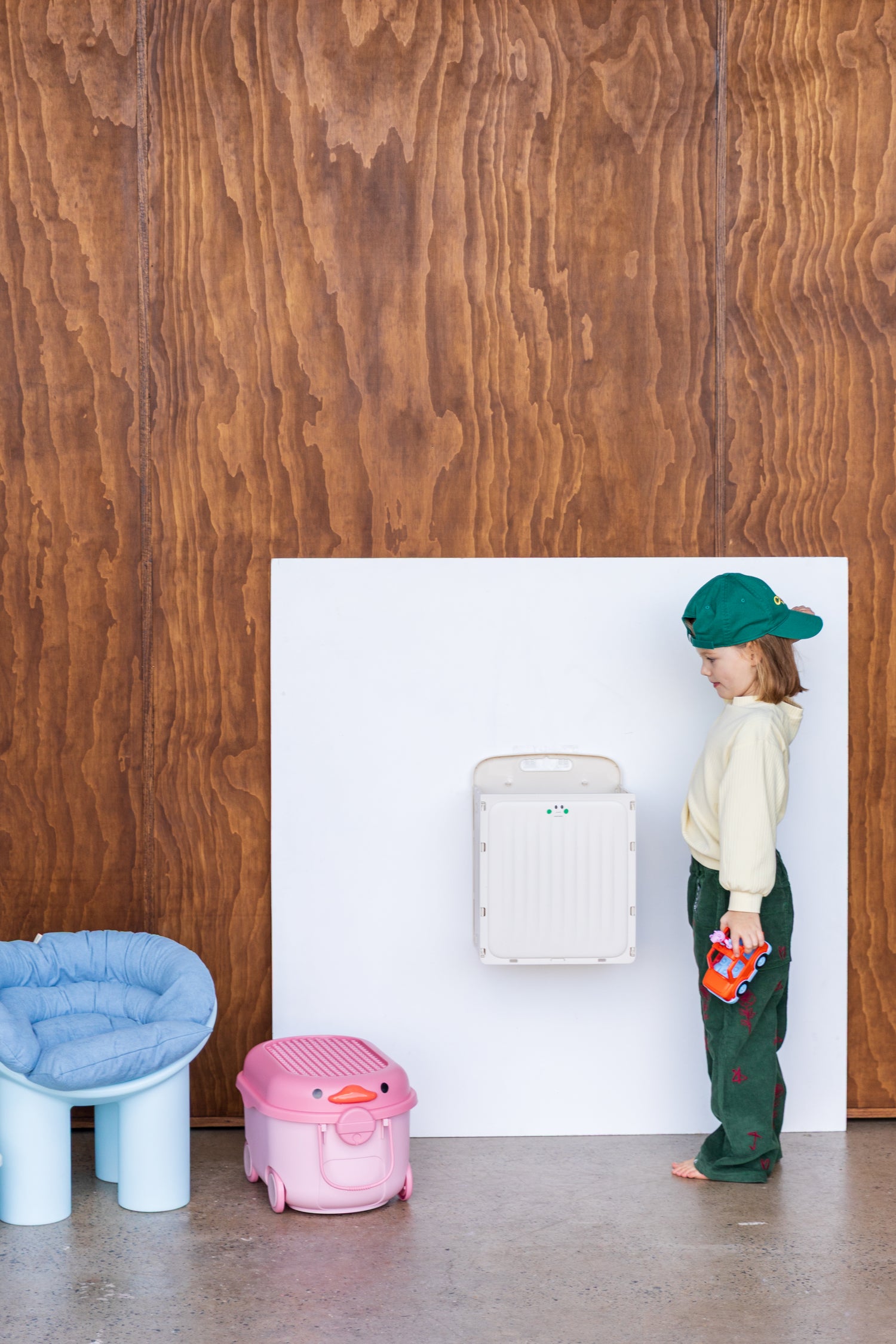 Milk bottle  - Wall Pocket