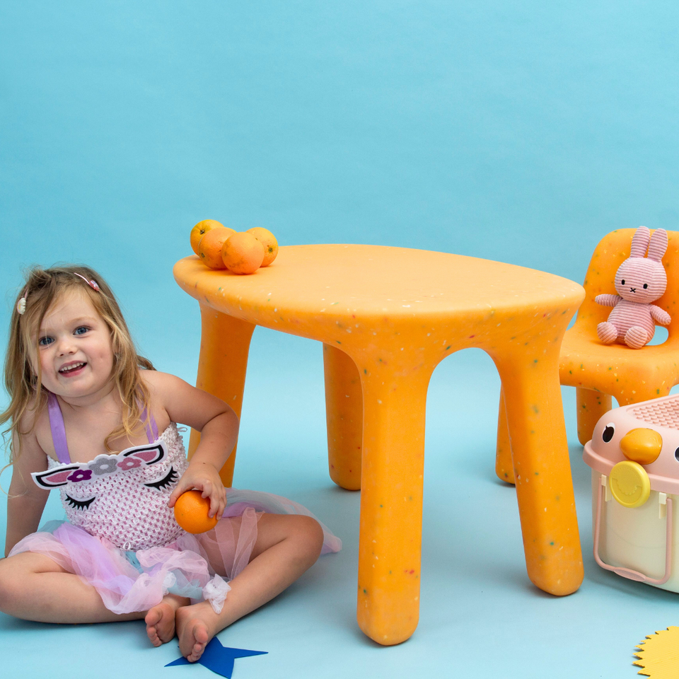 Orange Fizz Confetti Table - Pre Order Due in May