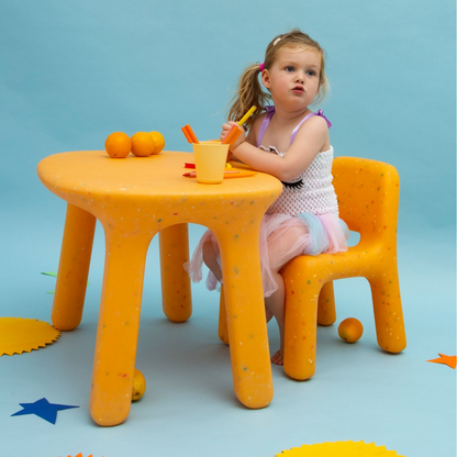 Orange Fizz Confetti Table